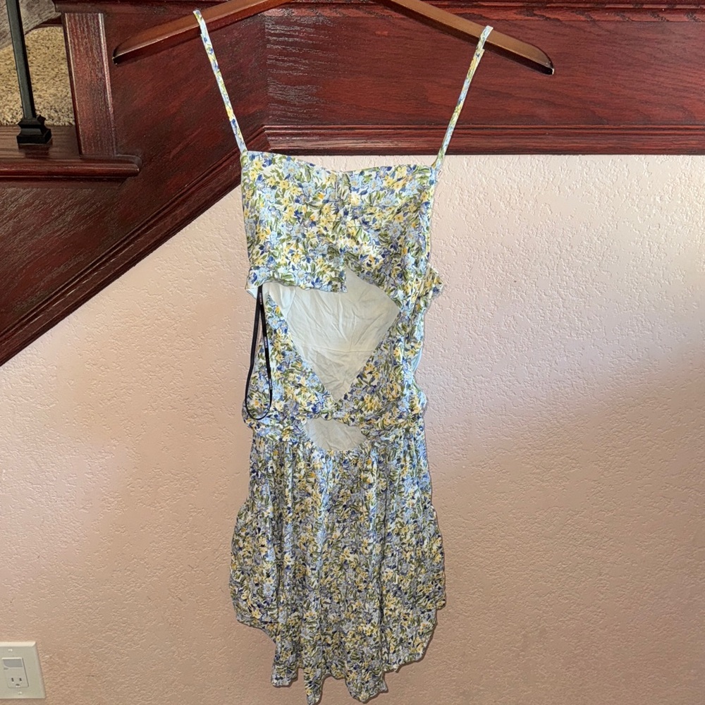 Forever 21 Blue & Yellow Cut Out Floral Cutout Sundress NWT New with Deffects